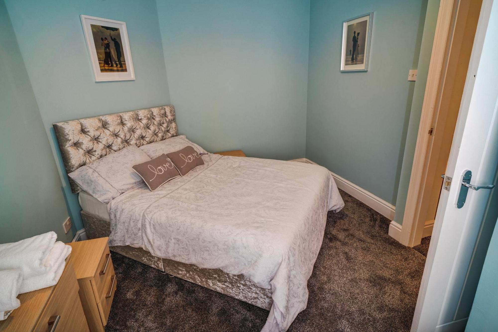 Beachmount Holiday Apartments Colwyn Bay Szoba fotó